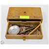 Image 1 : BOXED VINTAGE BALANCE SCALE & ASSORTED