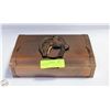 Image 1 : VINTAGE METAL BOX W/HORSE & HORSESHOE.