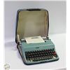 Image 1 : OLIVETTI PORTABLE TYPEWRITTER & CASE