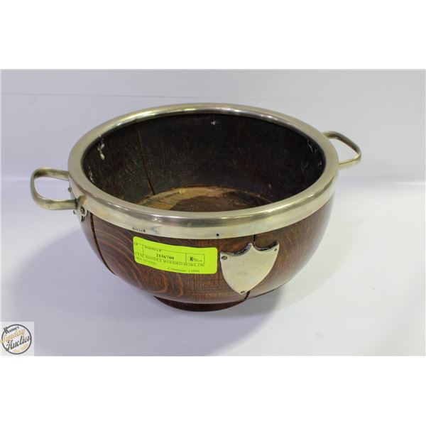 METAL HANDLE WOODED BOWL ON TURN STAND