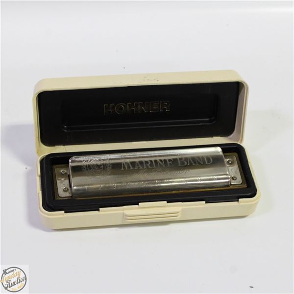 HOHNER MARINE BAND HARMONICA