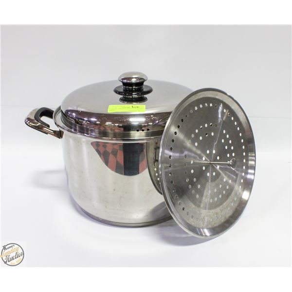 LARGE CARRARA STOCK POT WITH LID &