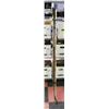 Image 1 : 3 R/H HOCKEY STICKS,63,65,66 INCH