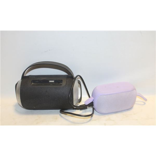 2 PORTABLE SPEAKERS