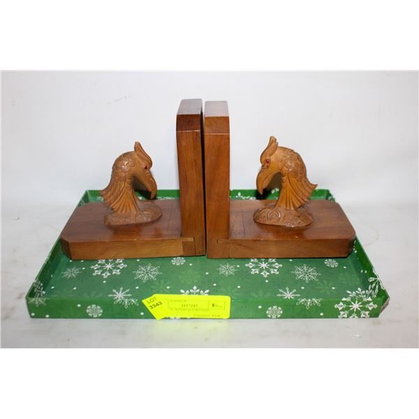 VINTAGE WOOD BOOKENDS