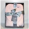 Image 1 : NEW ETOILE PINK NEW YORK VELVET ROBE