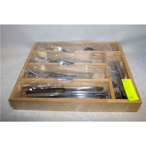 WOOD FLATWARE STORAGE BOX FULL OF FLATWARE