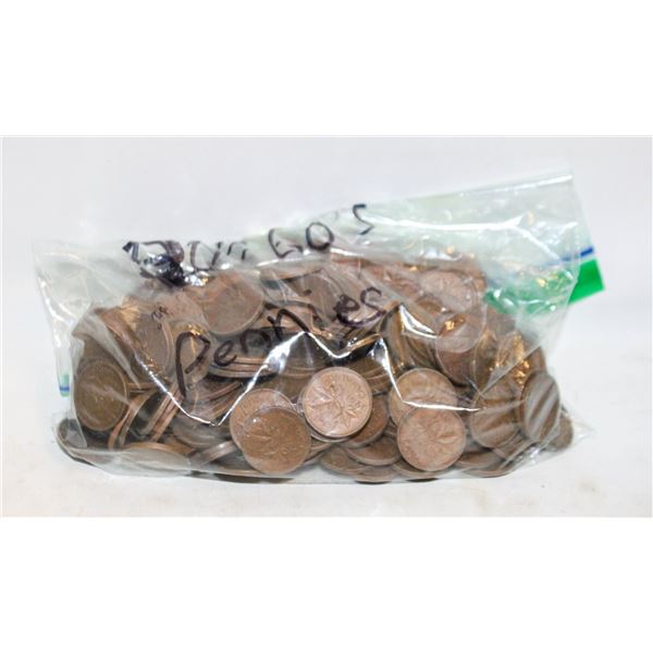 1020'S-60'S PENNIES MOSTLY CANADIAN