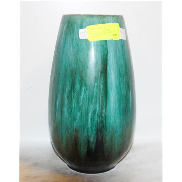 VINTAGE BLUE MOUNTAIN POTTERY VASE