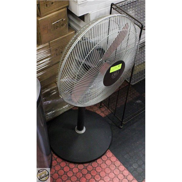 GE 3-SPEED FLOOR FAN - BLACK AND SILVER COLOUR,
