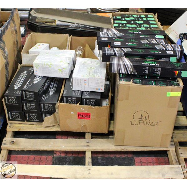 PALLET OF USED AND NEW VARIOUS POT LIGHT BULBS