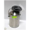 Image 1 : 9" LEAK PROOF STAINLESS STEEL COUNTER COMPOSTER &