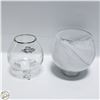 Image 1 : ESTATE CRYSTAL FLORAL TRI FOOTED VASE +