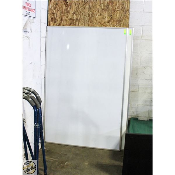 MAGNETIC 4FT BY 6FT WHITEBOARD