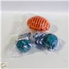 Image 1 : 3 DOG TOYS