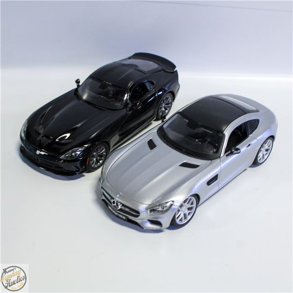 MAISTO MERCEDES AMG GT 1/18 SCALE + 2013 SRT VIPER