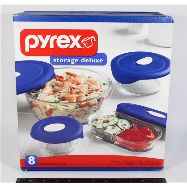 NEW PYREX 8 PIECE SNAPWARE SET