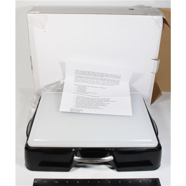 NEW ITEM 14218 KOKU CUTTING BOARD