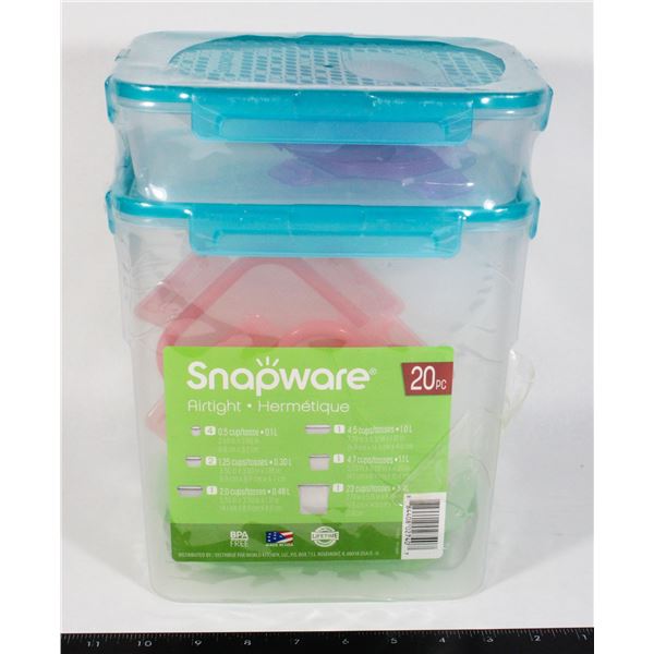 NEW 20 PIECE SNAPWARE SET