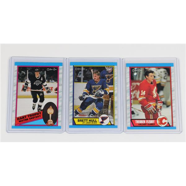 3 HOCKEY CARDS IN SLEEVES GRETZKY, FLEURY, HALL