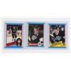Image 1 : 3 GRETZKY HOCKEY CARDS IN SLEEVES KINGS