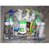 Image 1 : BOX OF CLEANING SUPPLIES