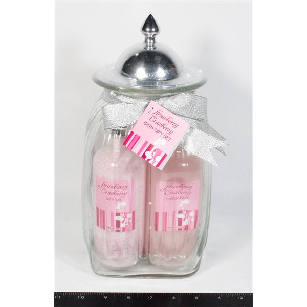 NEW ITEM # 01301 STRAWBERRY CRANBERRY BATH GIFT