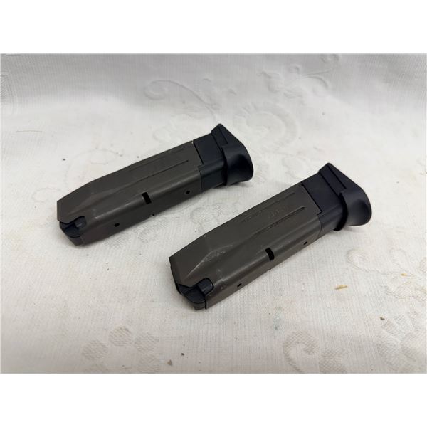 SIG PRO 9MM CLIPS, LOT OF 2 (INTERNAL REFERENCE: EE)