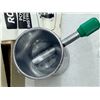 Image 4 : RCBS RELOADING SCALE AND POWDER TRICKLER IN ORIGINAL BOX (INTERNAL REFERENCE: LL)