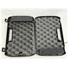 Image 14 : HARD AND SOFT SIDED GUN CASES AND GUN LOCK (INTERNAL REFERENCE: DDD)