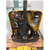 Image 6 : Yale Electric Lift Truck MPW050-EN24T2748  (Does Not Run, Needs Repair) pick up Feb 6