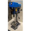 Image 2 : MASTERCRAFT 10" DRILL PRESS