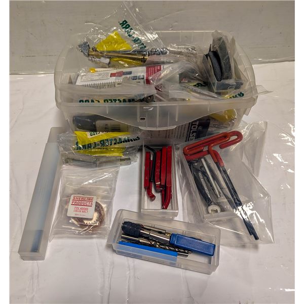 TOTE OF ASSORTED TOOLS