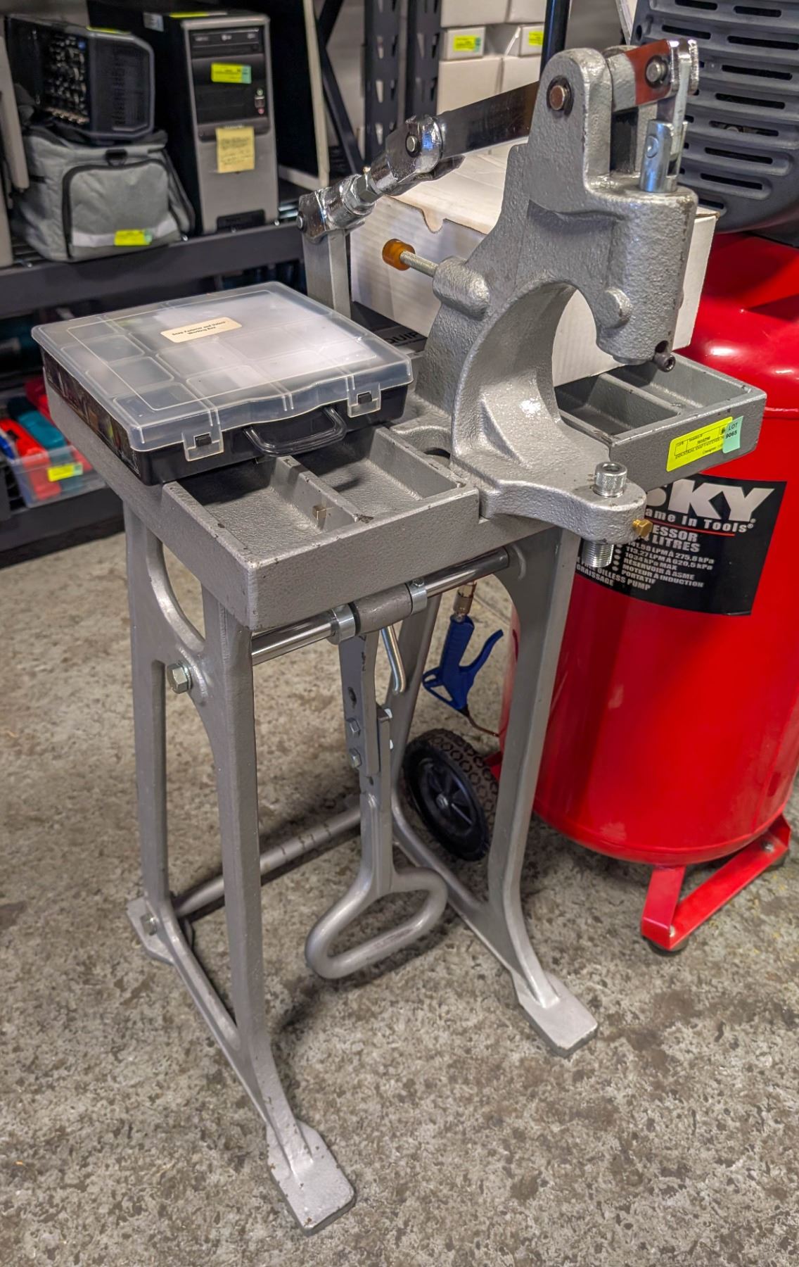 INDUSTRIAL SNAP FASTENER PRESS