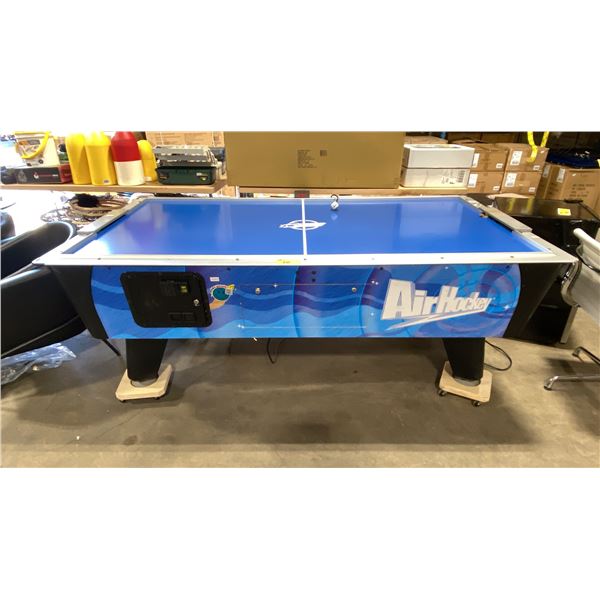 DYNAMO COMMERCIAL COIN OPERATED ELECTRIC AIR HOCKEY TABLE WITH 4 ROLLING LEG CASTERS