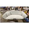 Image 2 : LIGHT GREY MODERN 3 SEAT DESIGNER TUB STYLE SOFA