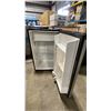 Image 3 : GENERAL ELECTRIC STAINLESS STEEL / BLACK BAR REFRIGERATOR