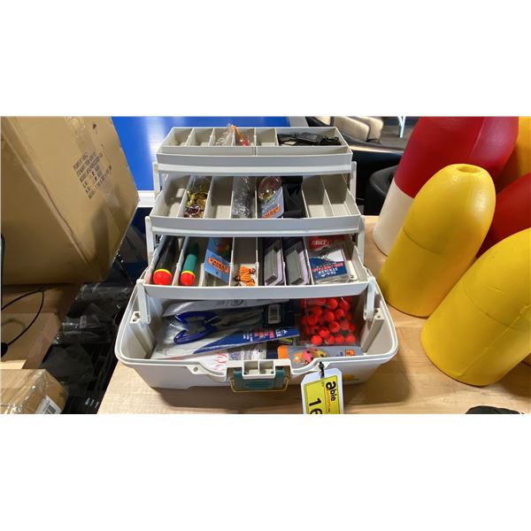 PLANO PLASTIC MULTI LOADER FISHING TACKLE BOX WITH ASSORTED FISHING TACKLE CONTENTS