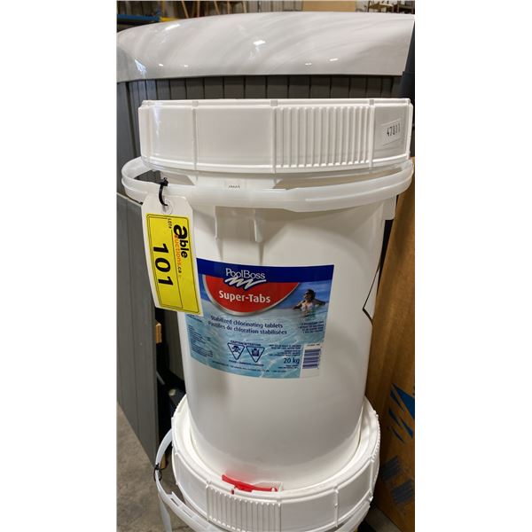 20KG BUCKET OF POOLBOSS SUPER-TABS, STABILIZED CHLORINATING TABLETS