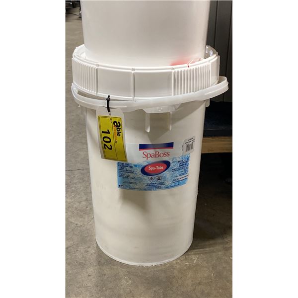 20KG BUCKET OF SPABOSS SPA-TABS, STABILIZED CHLORINATING TABLETS