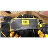 Image 3 : BOX OF CAT BRAND SIZE 8 - 12 CREW LENGTH SOCKS