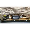 Image 9 : FAIRWAY SPAS 5 PERSON 29 JET PEBBLE WHITE ACRYLIC/ GREY SHADOW COMPOSITE SIDE HOT TUB WITH BALBOA