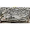 Image 2 : PALLET OF BUSH HAMMER SPLIT WHITE GRANITE 26" X 18" X 18"  *2 PCS*