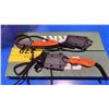 Image 4 : 2 CRKT ORANGE HANDLED MINI KNIVES WITH SHEATHS