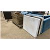 Image 3 : 3 PLASTIC FOLDING TABLES, & MOBILE CART WITH 22 BROWN PLASTIC FOLDING CHAIRS