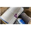 Image 3 : BOX OF ASSORTED SPA/POOL TOYS AND ACCESSORIES