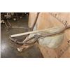 Image 6 : XXL Double Shovel CARIBOU Shoulder Mount
