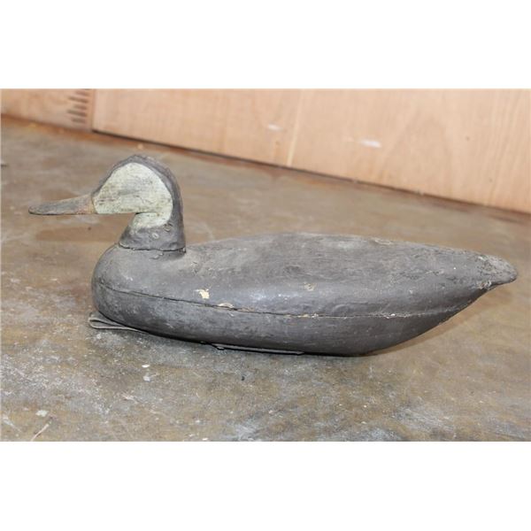 Primitive Hand-carved and Painted Wood DUCK DECOY