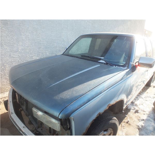 GMC Sierra 1/2 Ton Truck