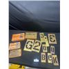 Image 2 : 2 Boxes of 4" and 6" Brass Adjustable Letters & Numbers